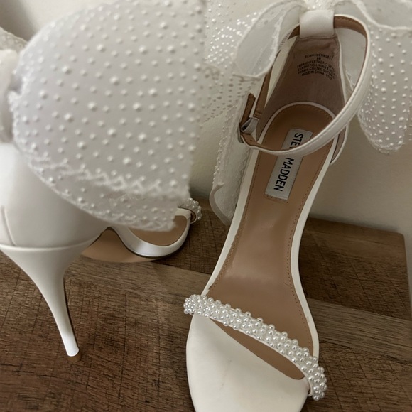 Steve Madden Heel - Picture 2 of 5